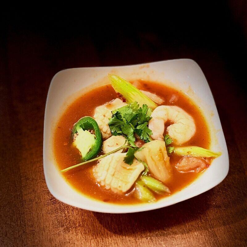 SPICY SEAFOOD SOUP W. SHRIMP & SQUID